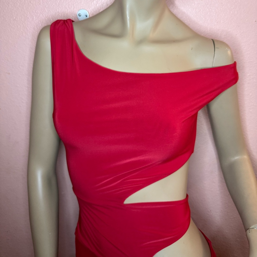 Windsor Red Cutout One-Shoulder Midi Dress – Size S (NWT) - Picture 10 of 15